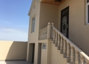 Satılır 3 otaqlı 100 m2 həyət evi Ramana