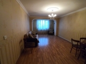 Satılır 3 otaqlı 70 m2 köhnə tikili 3 mkr