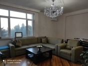 Satılır 2 otaqlı 103 m2 yeni tikili Xalqlar Dostluğu m.