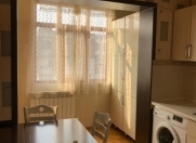 Satılır 3 otaqlı 80 m2 köhnə tikili 8 km