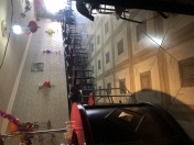 İcarəyə verilir 5 otaqlı 320 m2 obyekt 3 mkr