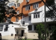 Satılır 2 otaqlı 56 m2 köhnə tikili Memar Əcəmi m.