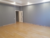 İcarəyə verilir 3 otaqlı 125 m2 ofis Şah İsmayıl Xətai m.