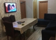 Satılır 3 otaqlı 70 m2 köhnə tikili Memar Əcəmi m.