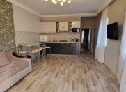 İcarəyə verilir 2 otaqlı 72 m2 həyət evi Neftçilər m.