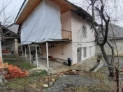 Satılır 4 otaqlı 150 m2 həyət evi Şəki