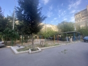 Satılır 2 otaqlı 54 m2 köhnə tikili Gənclik m.