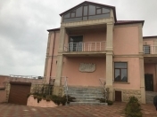 Satılır 5 otaqlı 320 m2 həyət evi Ləhic Bağları