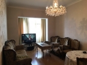 Satılır 3 otaqlı 85 m2 köhnə tikili Gənclik m.