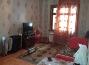 Satılır 3 otaqlı 85 m2 köhnə tikili 8 mkr