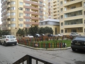 İcarəyə verilir 3 otaqlı 90 m2 yeni tikili Tibb Universiteti