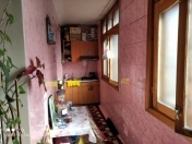 Satılır 2 otaqlı 60 m2 köhnə tikili 8 km