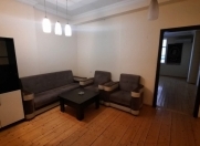 Satılır 6 otaqlı 140 m2 ofis Şah İsmayıl Xətai m.