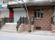 Satılır 8 otaqlı 170 m2 obyekt Şah İsmayıl Xətai m.