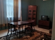 İcarəyə verilir 3 otaqlı 90 m2 həyət evi Xətai r.