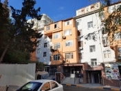 İcarəyə verilir 2 otaqlı 50 m2 köhnə tikili Gənclik m.