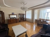 Satılır 4 otaqlı 160 m2 yeni tikili Nəsimi bazarı