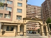Satılır 5 otaqlı 350 m2 yeni tikili 28 May m.