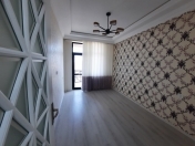 Satılır 2 otaqlı 75 m2 yeni tikili Neftçilər m.