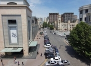 Satılır 5 otaqlı 200 m2 ofis 28 May m.