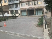 Satılır 5 otaqlı 200 m2 obyekt Elmlər Akademiyası m.