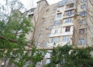 Satılır 5 otaqlı 98 m2 köhnə tikili Y.Günəşli