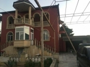 İcarəyə verilir 4 otaqlı 200 m2 bağ evi Xəzər r.