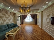 Satılır 2 otaqlı 107 m2 yeni tikili Qara Qarayev m.