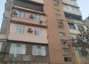 İcarəyə verilir 2 otaqlı 40 m2 köhnə tikili Zərifə Əliyeva adına park