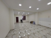 İcarəyə verilir 6 otaqlı 235 m2 ofis Gənclik m.