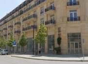 Satılır 4 otaqlı 376 m2 obyekt Ağ şəhər