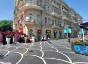 İcarəyə verilir 5 otaqlı 200 m2 ofis Sahil m.