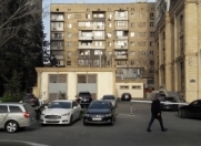 Satılır 2 otaqlı 64 m2 köhnə tikili Ayna Sultanova heykəli