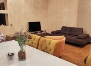 Satılır 3 otaqlı 120 m2 yeni tikili İnşaatçılar m.