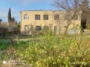 Satılır 4 otaqlı 300 m2 bağ evi Koroğlu m.