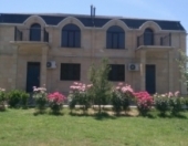 Satılır 8 otaqlı 280 m2 villa Qəbələ