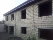 Satılır 8 otaqlı 300 m2 villa Şəmkir