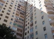 Satılır 2 otaqlı 95 m2 yeni tikili İnşaatçılar m.