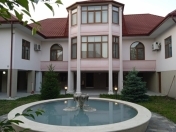 Satılır 6 otaqlı 220 m2 həyət evi Şəki