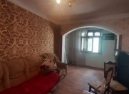 Satılır 2 otaqlı 60 m2 köhnə tikili 4 mkr