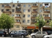 İcarəyə verilir 3 otaqlı 100 m2 köhnə tikili İzmir parkı