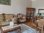 Satılır 9 otaqlı 360 m2 həyət evi Əhmədli