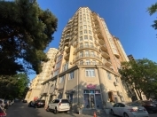 Satılır 3 otaqlı 133 m2 yeni tikili 8 mkr