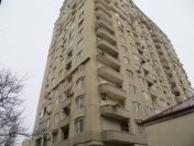 Satılır 3 otaqlı 100 m2 yeni tikili Azadlıq prospekti m.