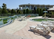 İcarəyə verilir 12 otaqlı 1500 m2 bağ evi Buzovna