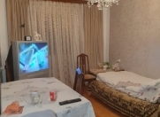 Satılır 6 otaqlı 140 m2 köhnə tikili Y.Günəşli