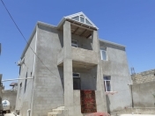 Satılır 6 otaqlı 200 m2 həyət evi Qobu
