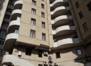 Satılır 1 otaqlı 40 m2 obyekt Heydər Əliyev Mərkəzi