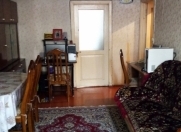 Satılır 2 otaqlı 40 m2 köhnə tikili Moskva univermağı