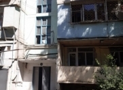 Satılır 2 otaqlı 55 m2 köhnə tikili Zərifə Əliyeva adına park